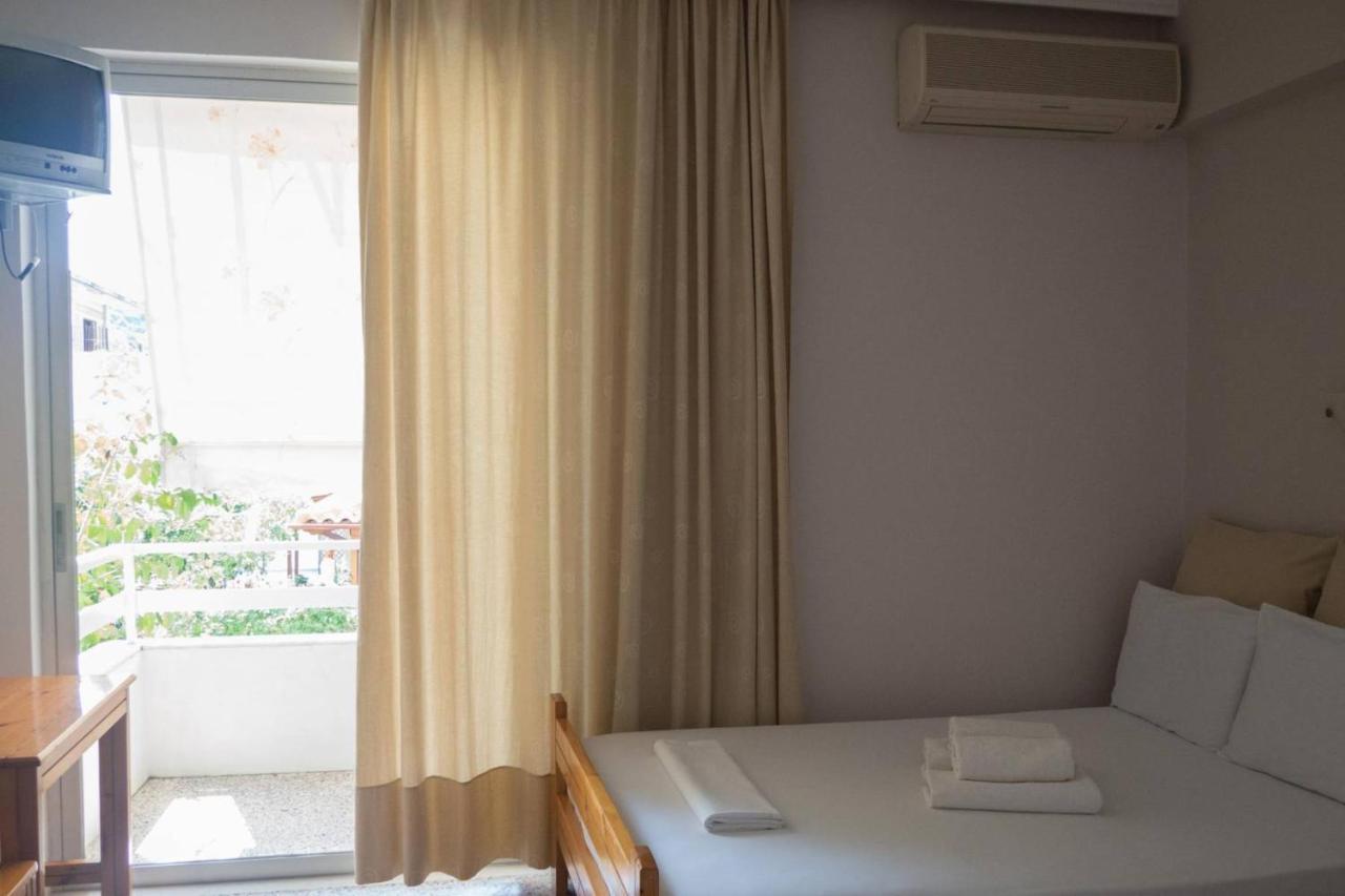 Kochili Apartments Néos Pírgos Eksteriør billede